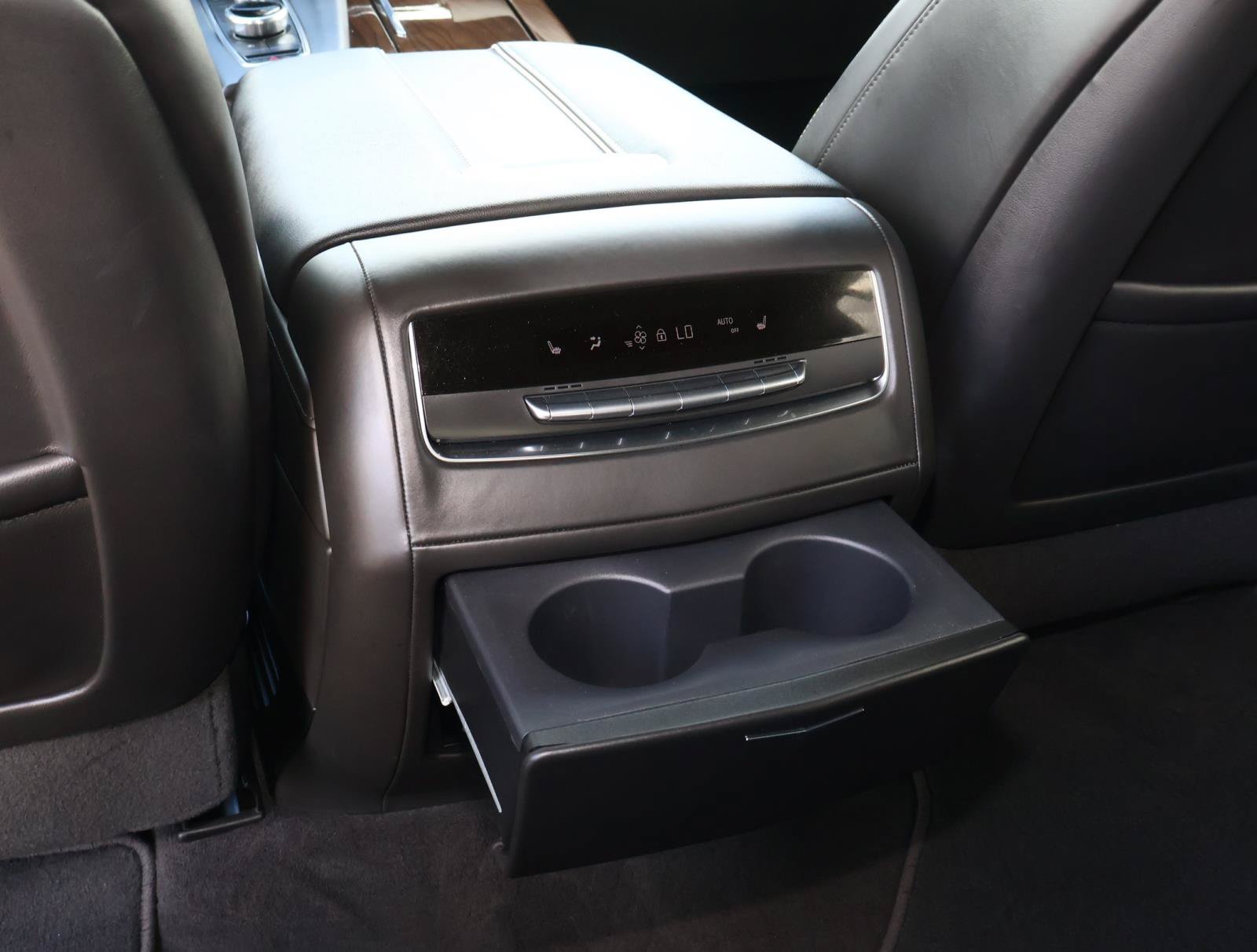 Certified 2024 Cadillac Escalade Sport Platinum AWD/4WD image 16
