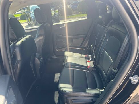 Used 2025 Ford Escape Platinum AWD/4WD image 14