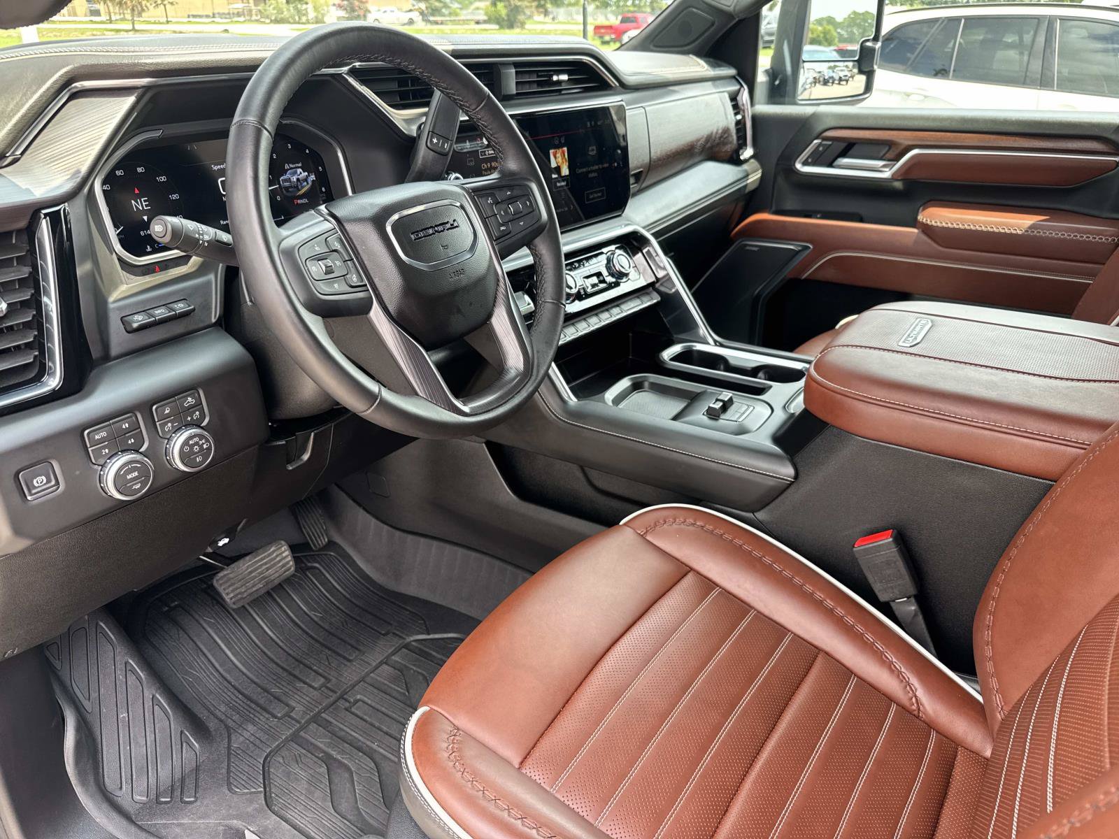 Used 2026 GMC Sierra 2500 Denali Ultimate w/ Max Trailering Package AWD/4WD image 29