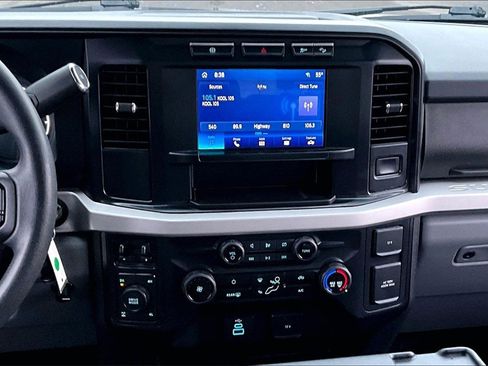 Used 2024 Ford F350 XLT w/ FX4 Off-Road Package image 6