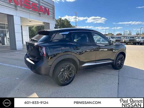 New 2026 Nissan Kicks SR w/ SR Premium Package image 12