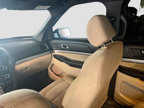 Used 2017 Ford Explorer FWD image 21