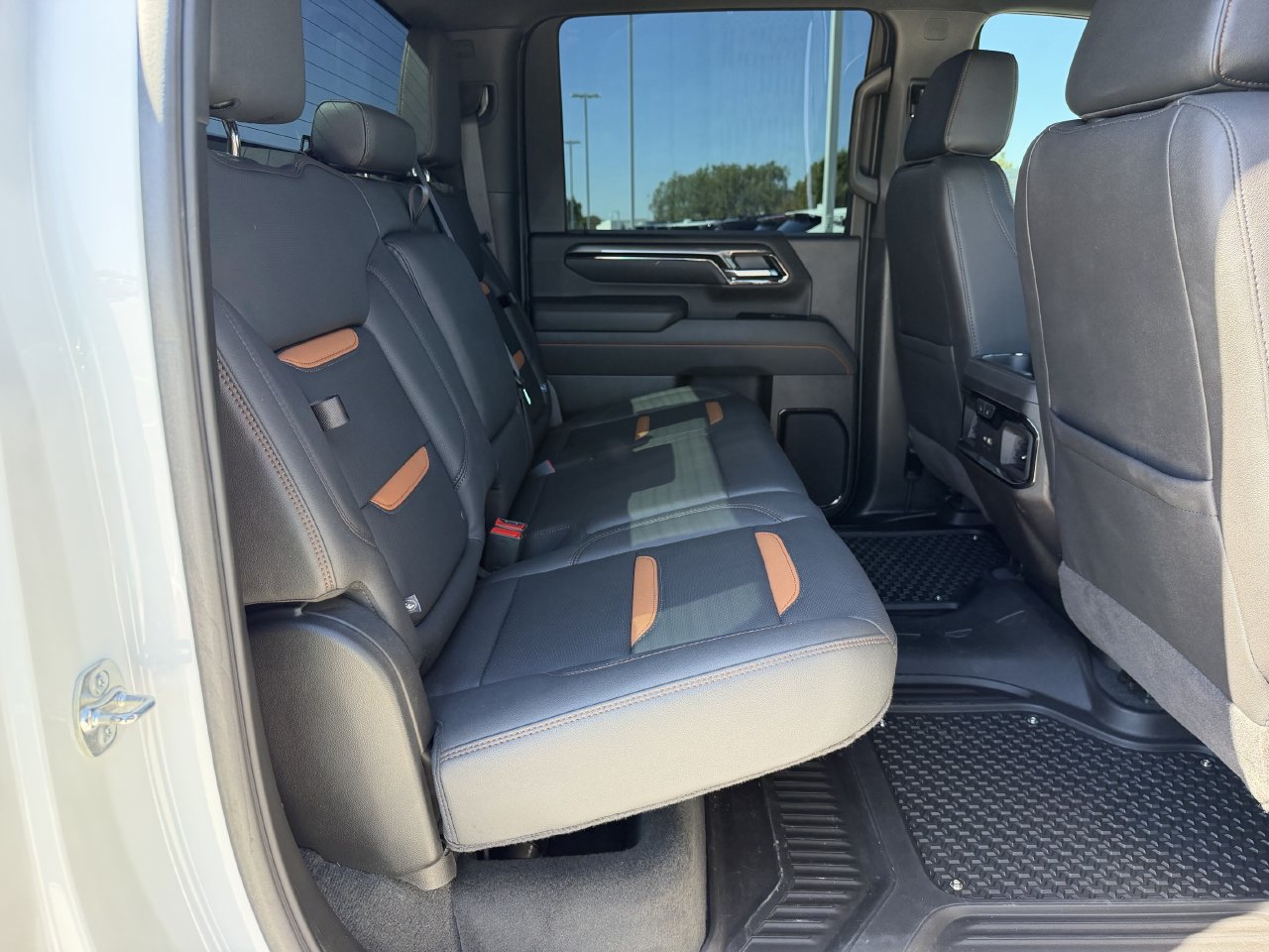 Certified 2025 GMC Sierra 2500 AT4 AWD/4WD image 28