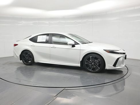 Used 2026 Toyota Camry XSE FWD image 24