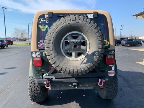 Used 1997 Jeep Wrangler Sahara image 4