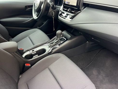 Used 2026 Toyota Corolla LE FWD image 21