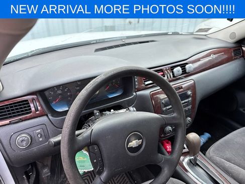 Used 2010 Chevrolet Impala LS FWD image 12