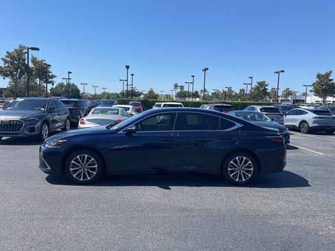 Used 2022 Lexus ES 350 w/ Accessory Package 2 FWD image 2
