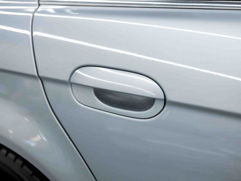 Used 1998 BMW 740iL image 22