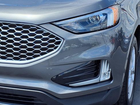 Used 2023 Ford Edge SEL w/ Convenience Package AWD/4WD image 32