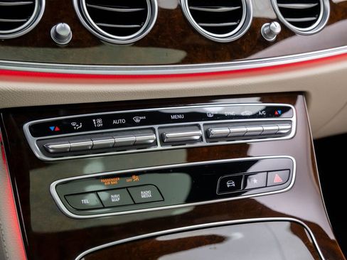 Used 2023 Mercedes-Benz E 350 4MATIC Sedan image 25