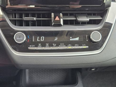 Used 2024 Toyota Corolla LE image 13