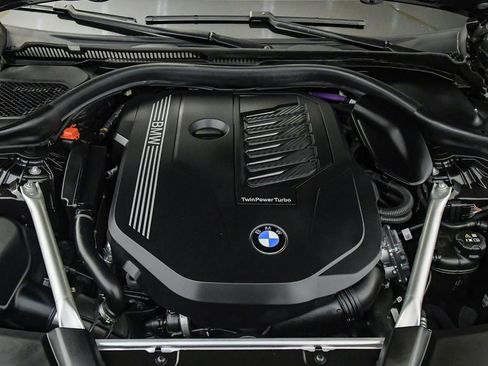 Certified 2023 BMW 540i w/ M Sport Package image 30