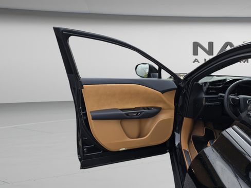 Used 2023 Lexus RZ 450e Premium w/ Technology Package image 9