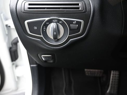 Used 2021 Mercedes-Benz GLC 300 w/ AMG Line image 16