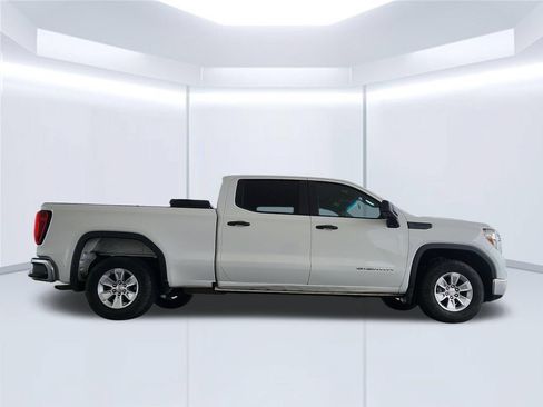 Used 2020 GMC Sierra 1500 2WD Crew Cab w/ Sierra Value Package image 22