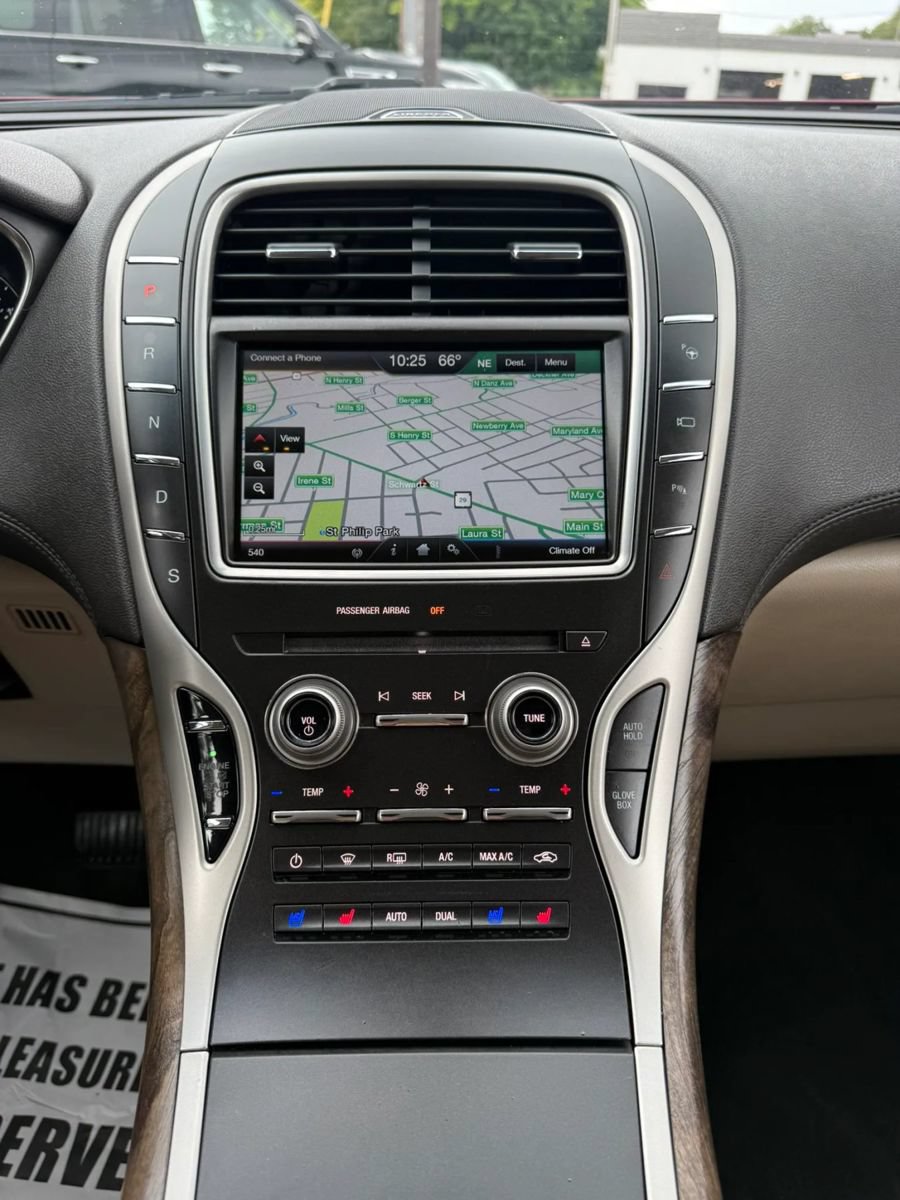 Used 2016 Lincoln MKX Reserve w/ Technology Package AWD/4WD image 37