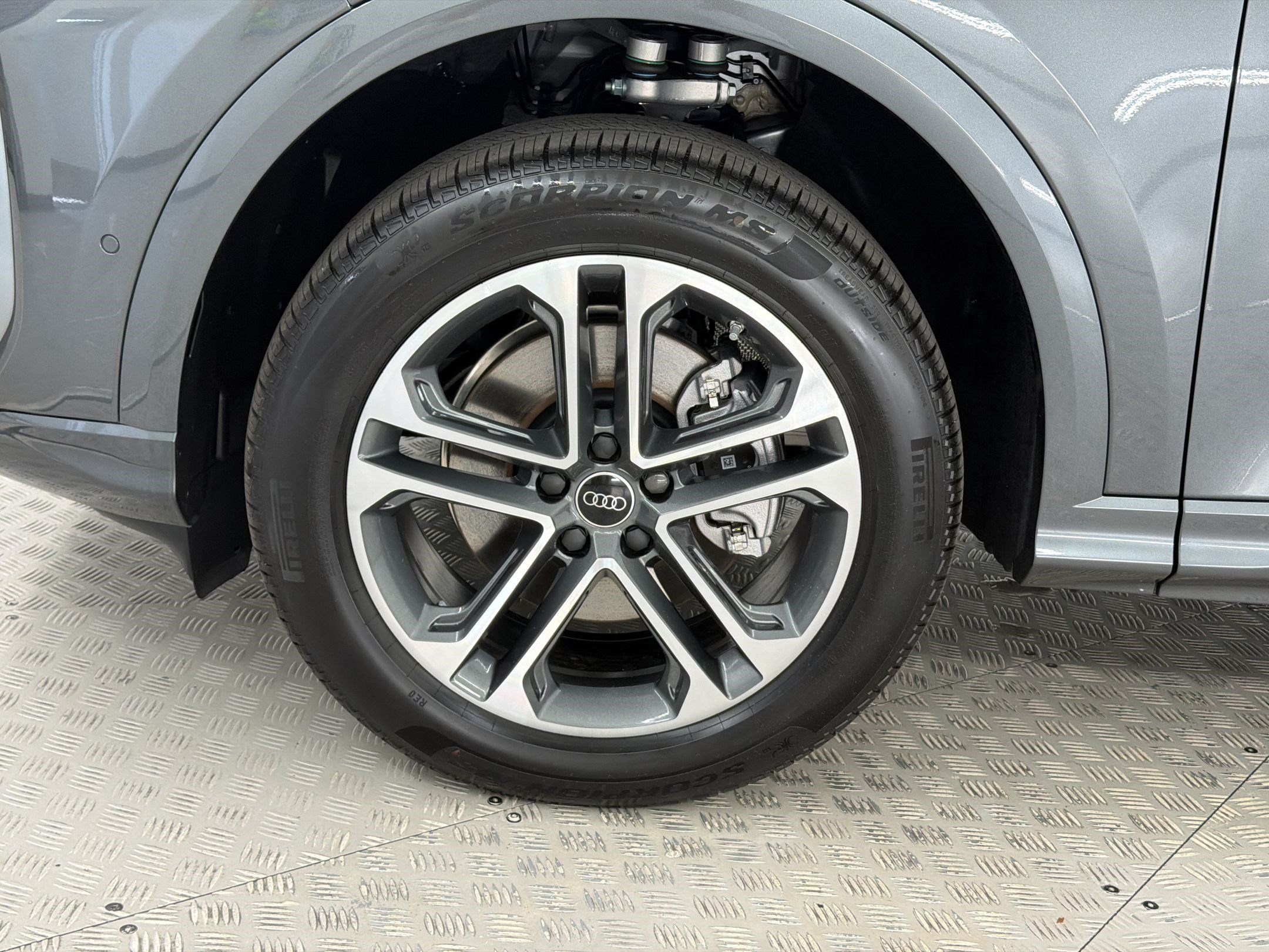 New 2026 Audi Q5 Premium Plus AWD/4WD image 13