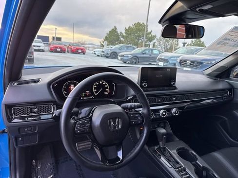 Certified 2025 Honda Civic Sport image 17