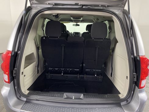 Used 2017 Dodge Grand Caravan SE w/ Power Window Group FWD image 33