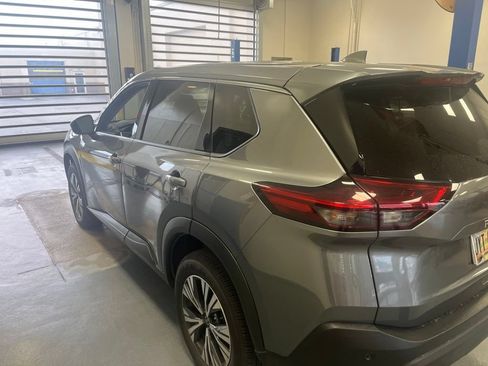 Used 2021 Nissan Rogue SV AWD/4WD image 6