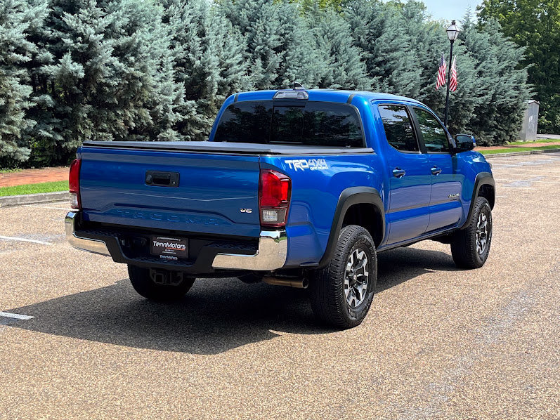 Used 2018 Toyota Tacoma TRD Off-Road AWD/4WD image 22