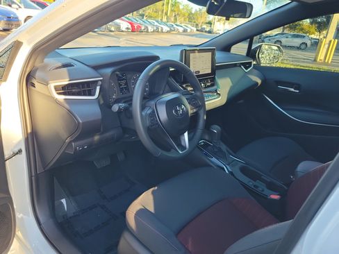 Used 2025 Toyota Corolla SE image 12