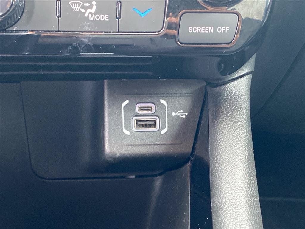 Certified 2025 Jeep Compass Limited AWD/4WD image 15