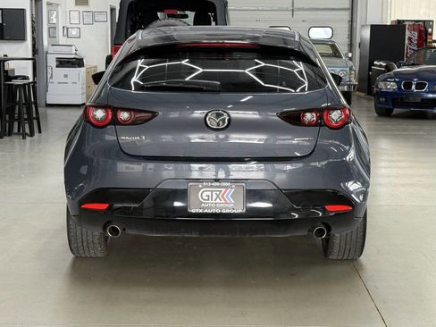 Used 2022 MAZDA MAZDA3 s FWD image 3