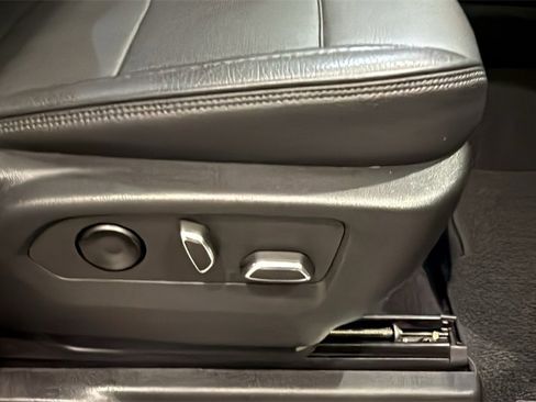 Used 2022 GMC Sierra 1500 Denali w/ Denali Reserve Package image 13