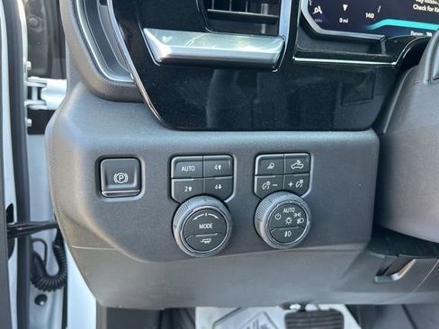 New 2026 Chevrolet Silverado 1500 LT Trail Boss w/ LT Trail Boss Premium Package AWD/4WD image 17