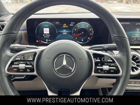 Used 2021 Mercedes-Benz CLA 250 4MATIC image 20