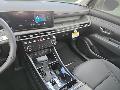 New 2026 Hyundai Tucson SEL image 17