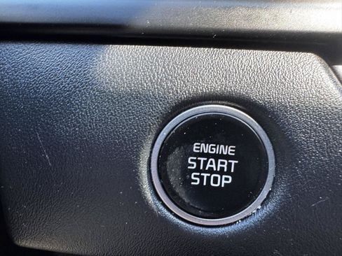 Used 2024 Kia Seltos EX AWD/4WD image 22