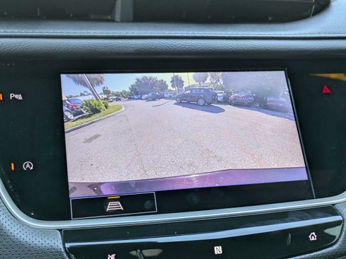 Used 2021 Cadillac XT5 Premium Luxury image 34