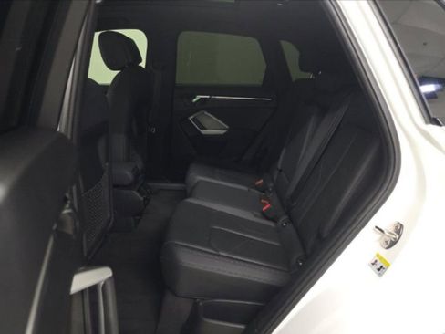 Used 2024 Audi Q3 2.0T Premium w/ Convenience Package image 7