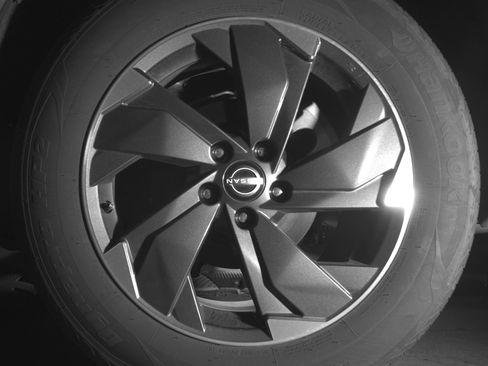 Used 2025 Nissan Rogue SV AWD/4WD image 14