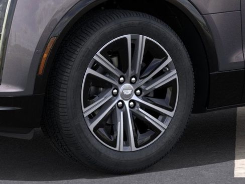 New 2026 Cadillac Lyriq Luxury image 9