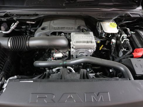 New 2026 RAM 1500 Big Horn AWD/4WD image 13