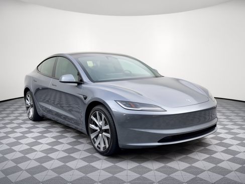 Used 2025 Tesla Model 3 Long Range RWD image 7
