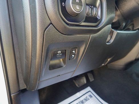 Used 2024 RAM 1500 Laramie AWD/4WD image 24