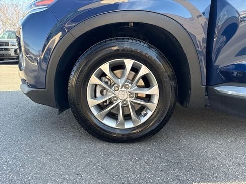 Used 2019 Hyundai Santa Fe SE image 27