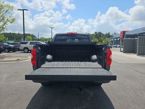Used 2018 Toyota Tundra Limited w/ Limited Premium Package AWD/4WD image 17