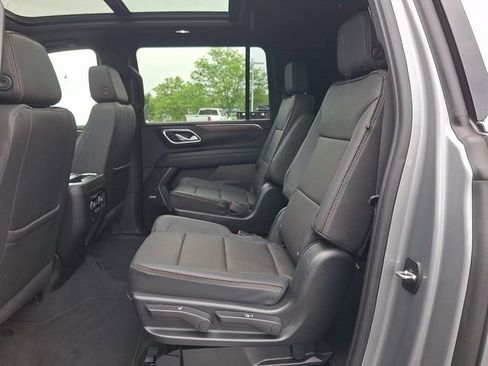 Certified 2023 Chevrolet Suburban High Country AWD/4WD image 10