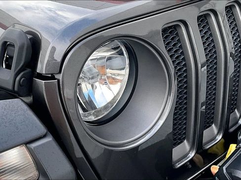 Used 2019 Jeep Wrangler Unlimited Rubicon w/ Cold Weather Group image 30