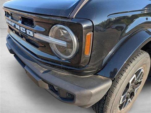 Used 2022 Ford Bronco Outer Banks AWD/4WD image 9
