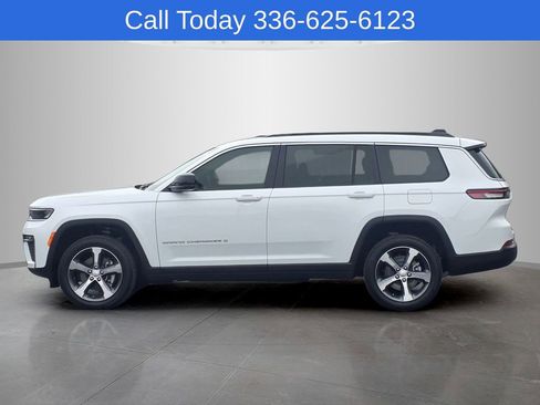 New 2026 Jeep Grand Cherokee L Limited AWD/4WD image 2