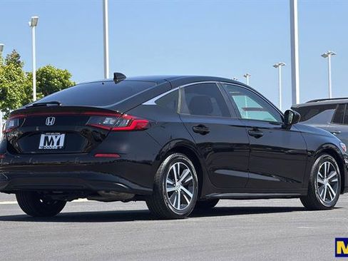 Used 2024 Honda Civic LX image 4