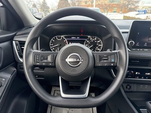 Used 2024 Nissan Rogue SV image 19