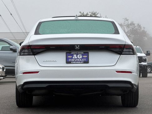 Used 2023 Honda Accord EX image 5